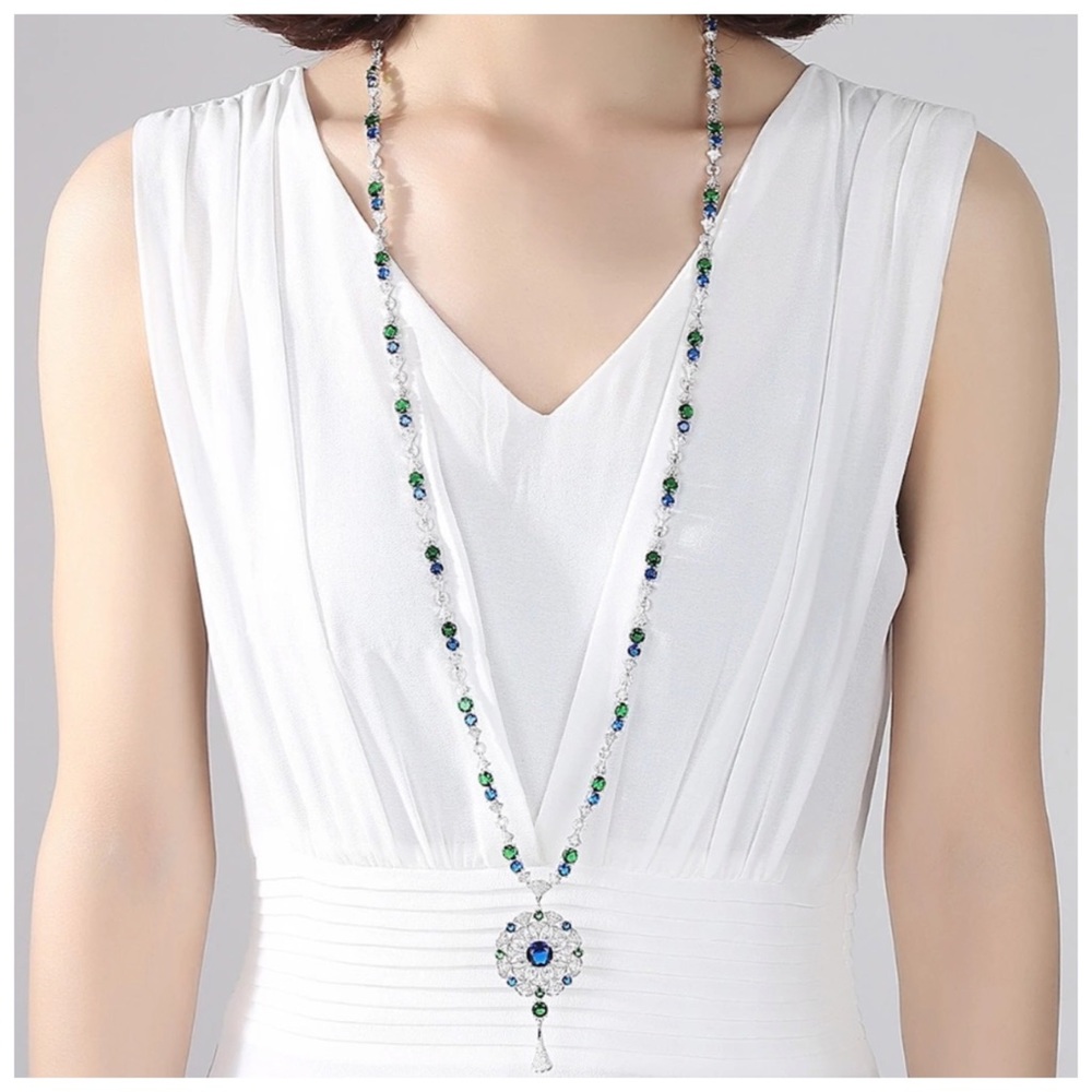 The Leeandra Swarovski Crystals Long Necklace - Picture 3 of 5
